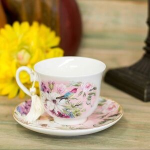 NIB Delton Daisy Bird Porcelain Cup and Saucer
